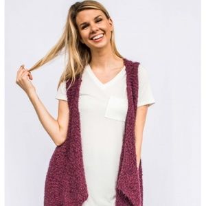POPCORN KNIT VEST IN MAROON